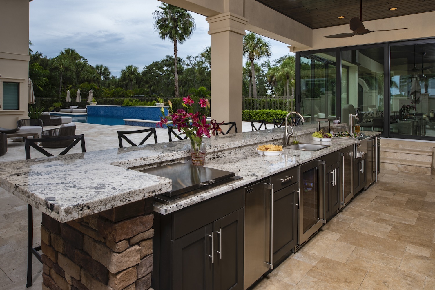 Houston Outdoor Kitchen Builders - Unique Builders Texas 